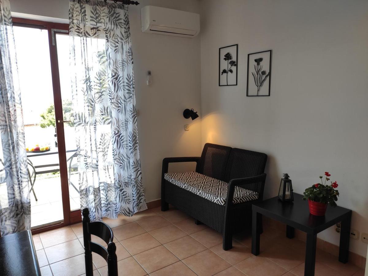 Apartments With A Parking Space Novalja, Pag - 6552 ภายนอก รูปภาพ