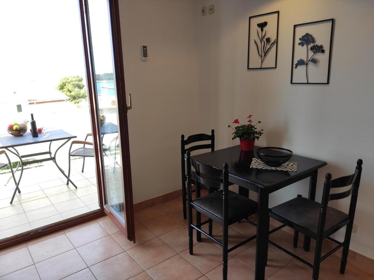 Apartments With A Parking Space Novalja, Pag - 6552 ภายนอก รูปภาพ