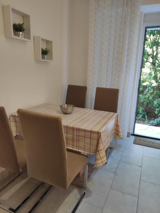 Apartments With A Parking Space Novalja, Pag - 6552 ภายนอก รูปภาพ