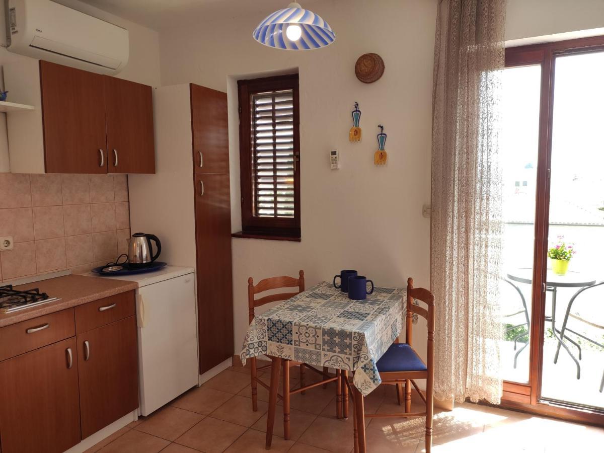Apartments With A Parking Space Novalja, Pag - 6552 ภายนอก รูปภาพ